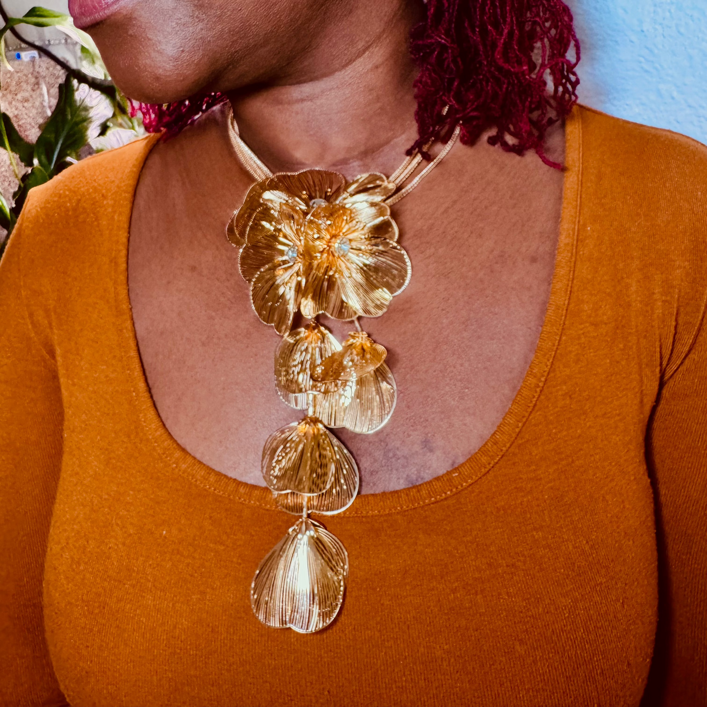 THREE ROPE FLORAL STATEMENT NECKLACE SWP LOOK 057