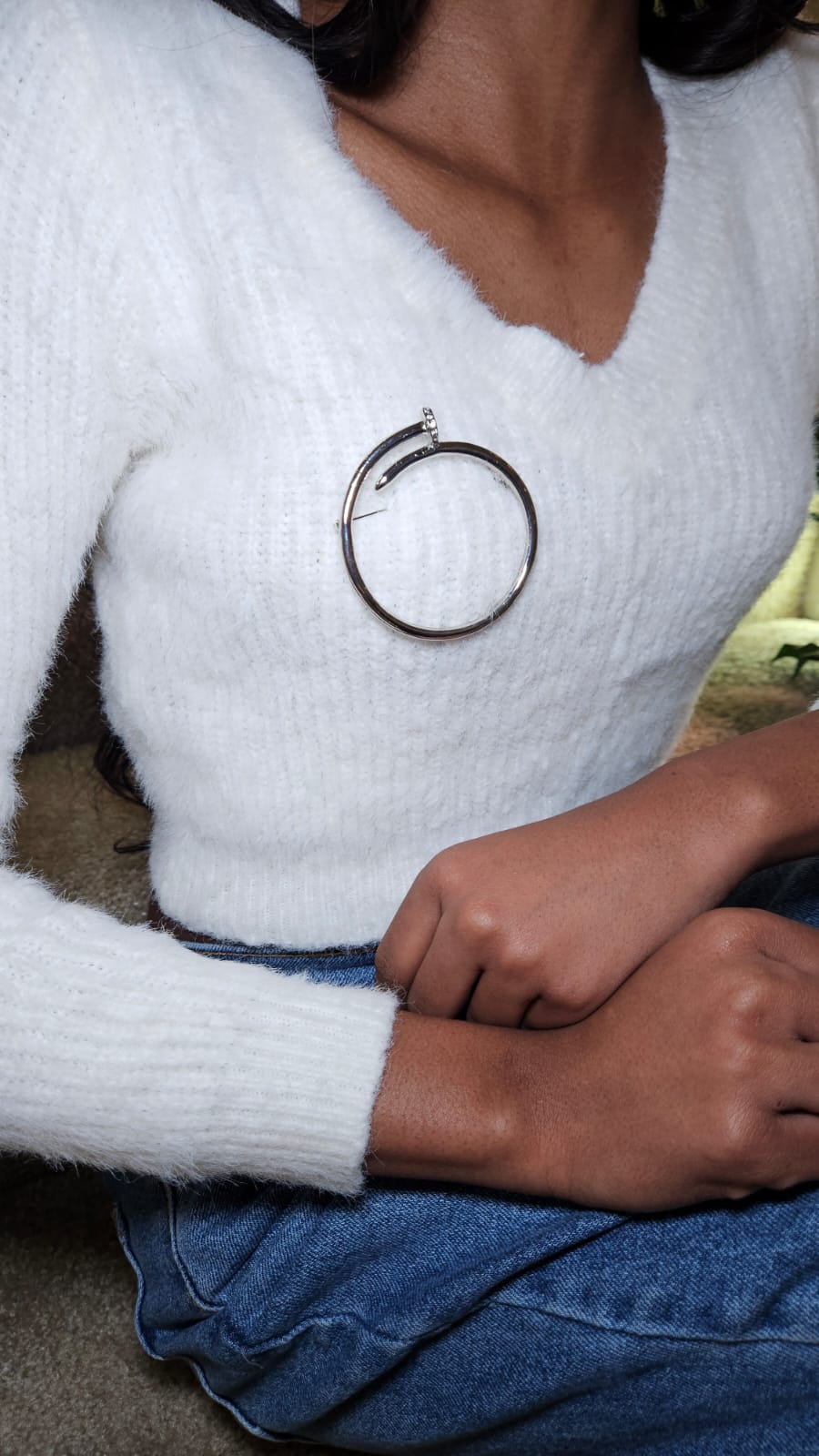 INSPIRED BROOCH LOOK 003
