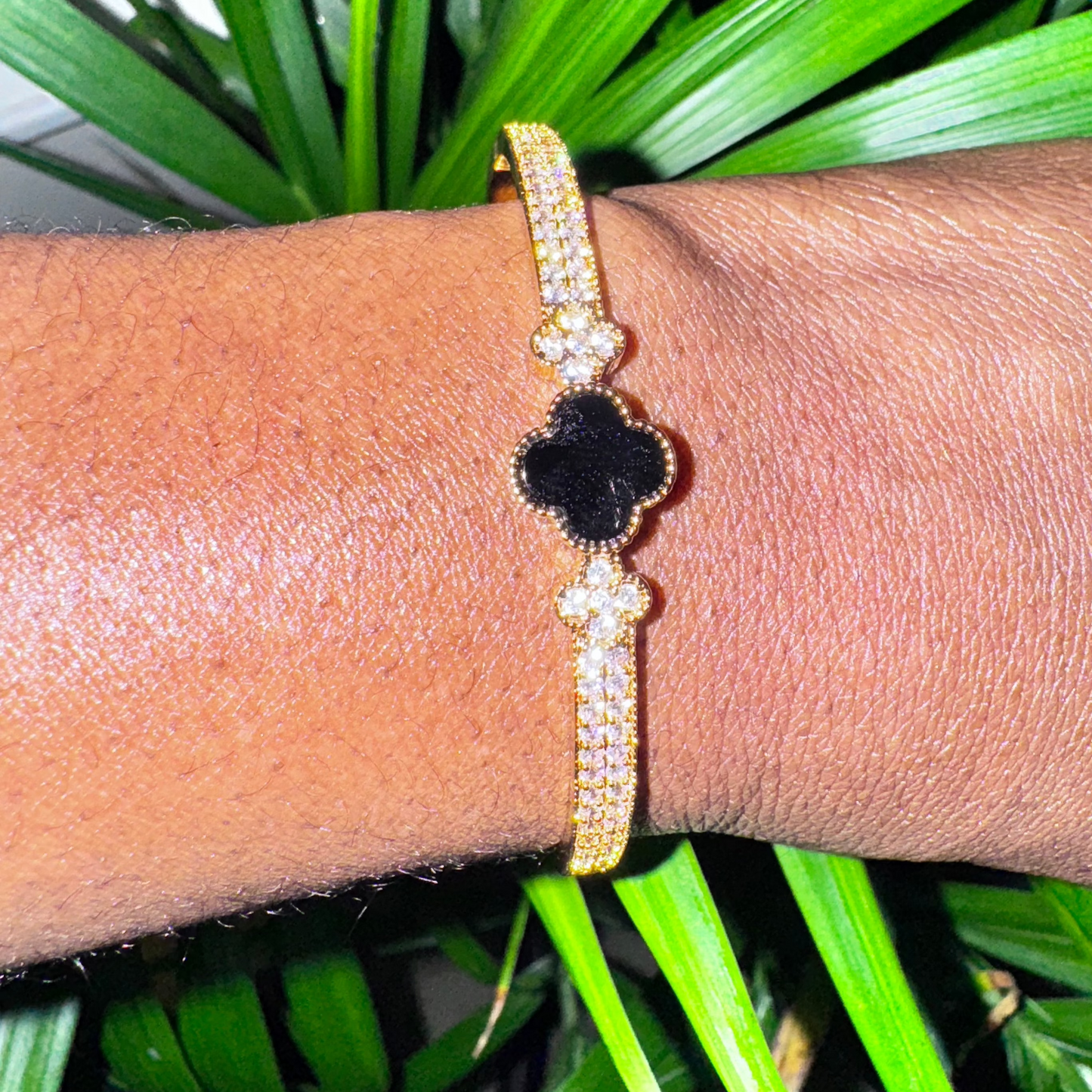 STAINLESS STEEL RHINESTONE CLOVER BRACELET