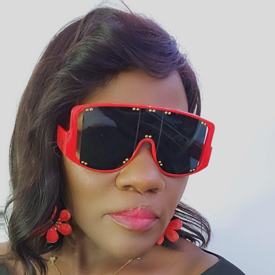 OVERSIZE STUDDED SQUARE SUNGLASSES