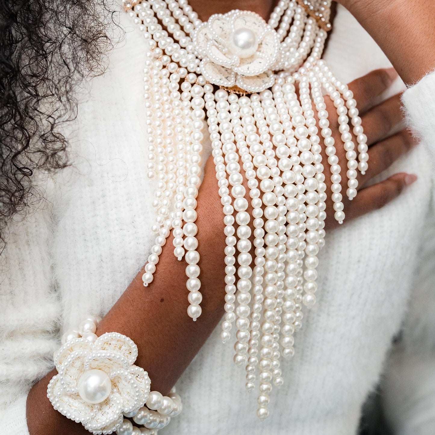 THREE PIECE PEARL NECKLACE SET