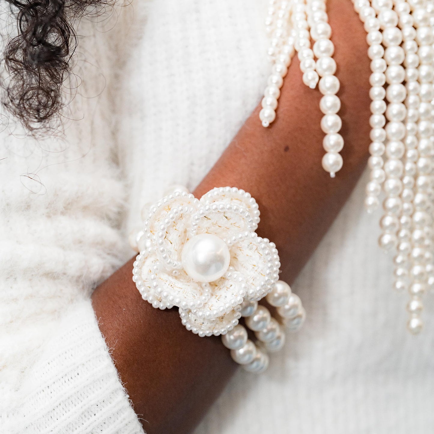 THREE PIECE PEARL NECKLACE SET