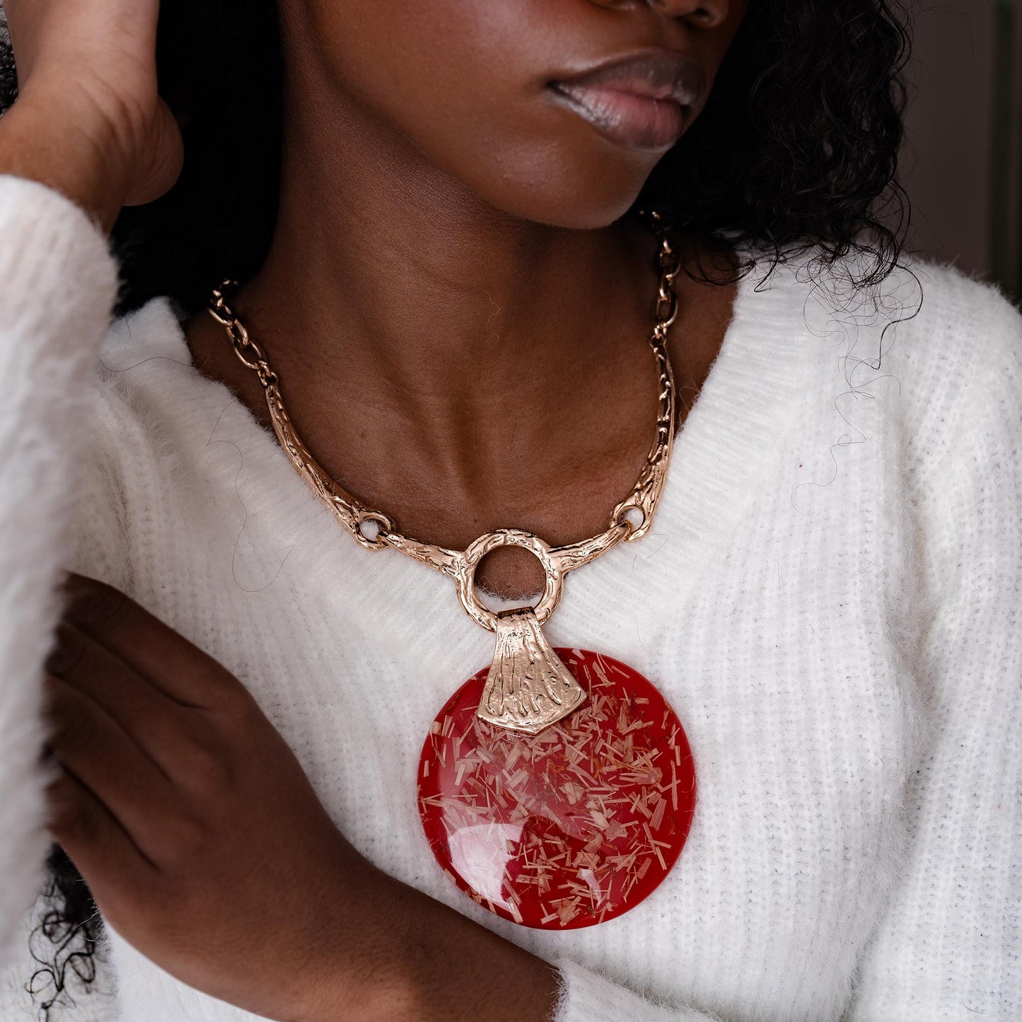 CHUNKY ACRYLIC CUSTOM PENDANT NECKLACE SWP LOOK 051