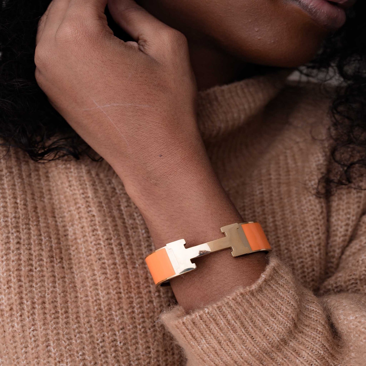 JUMBO H INSPIRED BRACELET SWP LOOK 010
