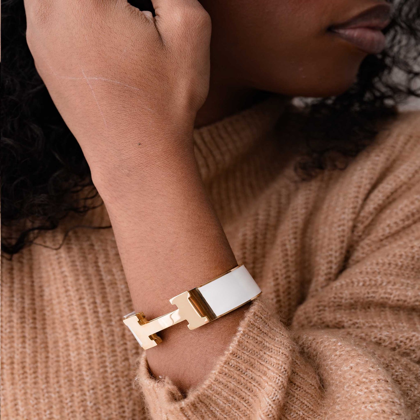 JUMBO H INSPIRED BRACELET SWP LOOK 010