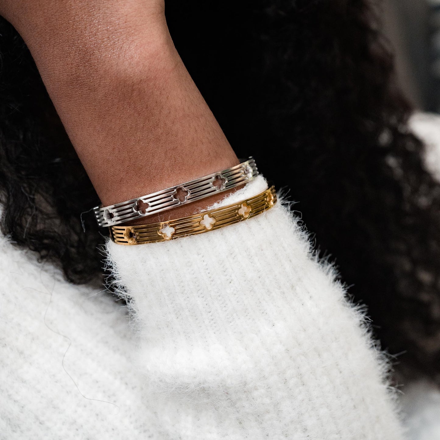 STAINLESS STEEL CLOVER CUT BRACELET SWP LOOK 040