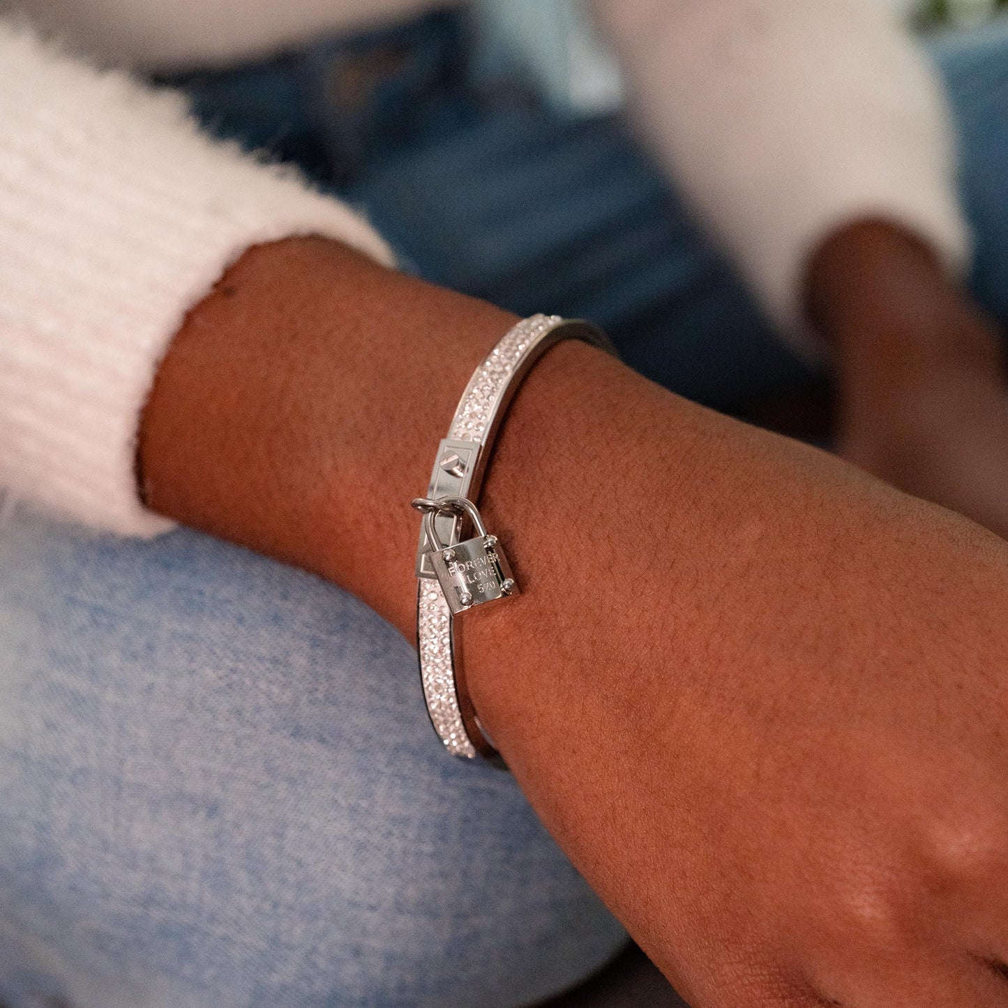 STAINLESS STEEL RHINESTONE LOCK BRACELET