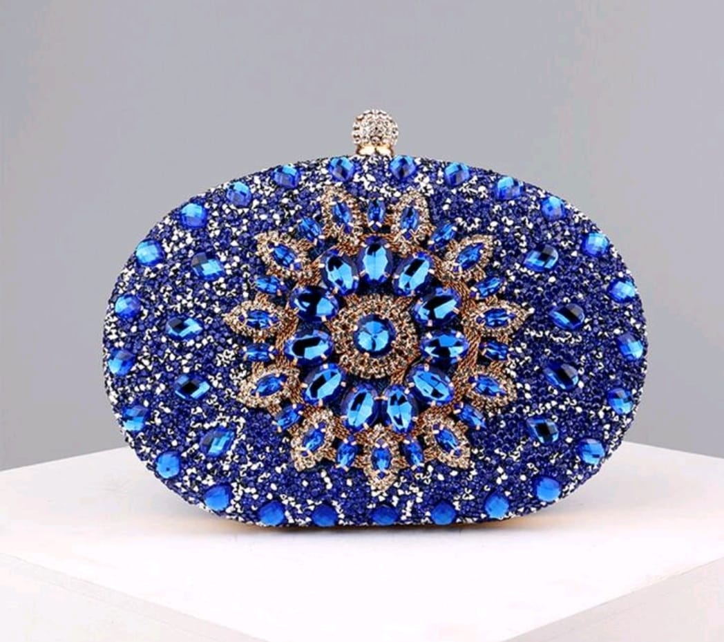PURSES/CLUTCHES