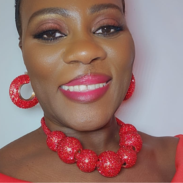 RHINESTONE BALL DESIGN EARRING SET.