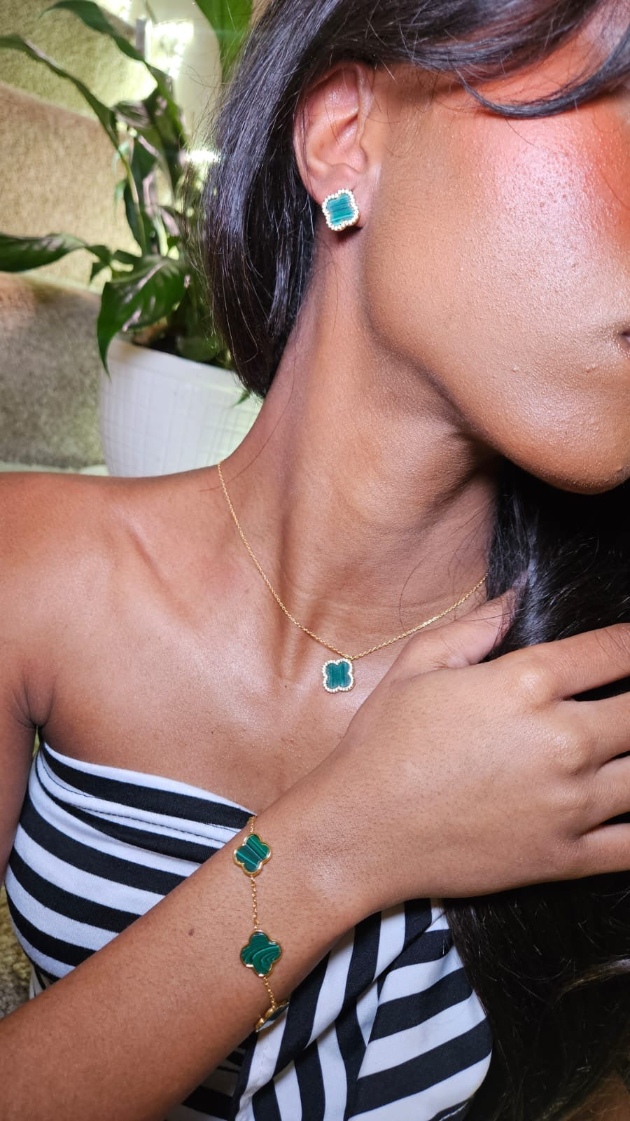 CLOVER INSPIRED NECKLACE and BRACELET SET SWP LOOK 070