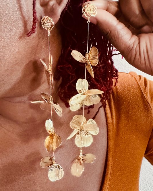 ELEGANT LONG DROP FLOWERS EARRING