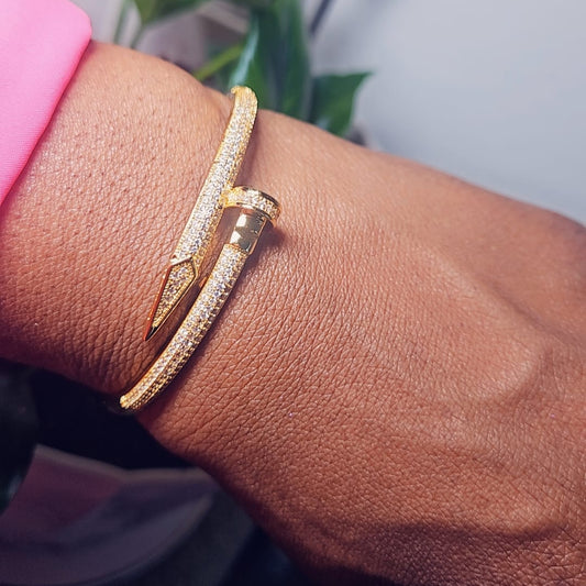 RHNESTONE NAIL INSPIRED BRACELET