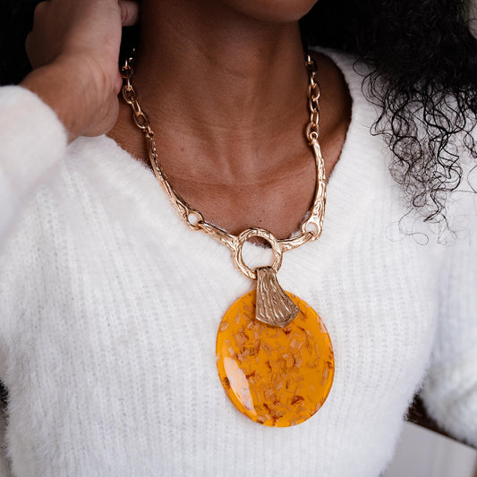 CHUNKY ACRYLIC CUSTOM PENDANT NECKLACE SWP LOOK 051