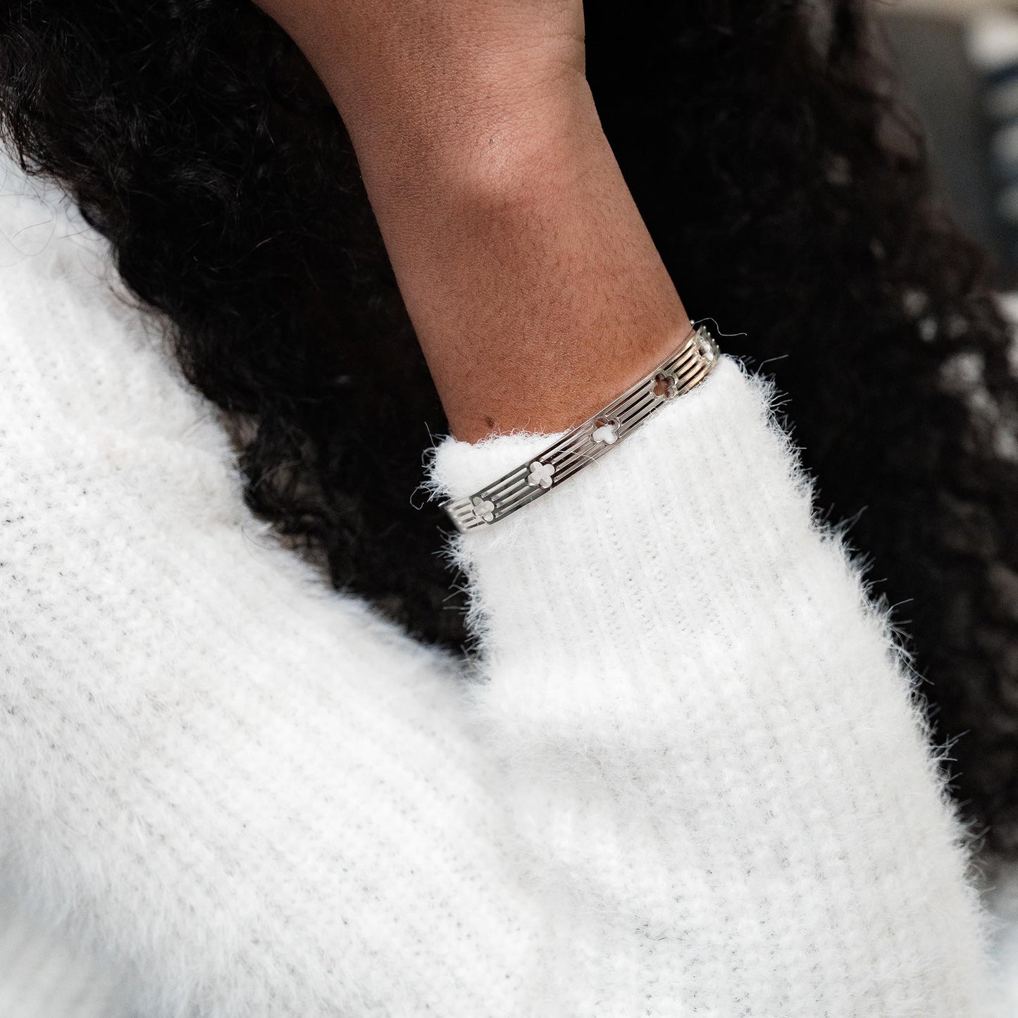 STAINLESS STEEL CLOVER CUT BRACELET SWP LOOK 040
